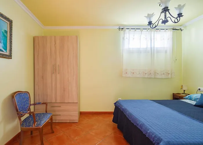 Con Jardin En Un Chale Apartment